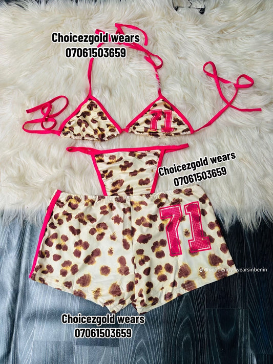 THIS IS A LADY HOT BEACH WEAR